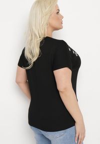 Born2be - Czarny Bawełniany T-shirt Nietoperz Ozdobiony Cyrkoniami Rinada. Kolor: czarny. Materiał: bawełna. Wzór: aplikacja. Styl: klasyczny