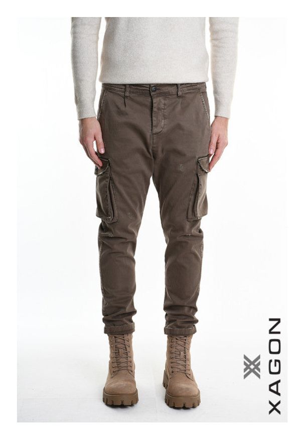 Xagon Man Spodnie | A2503 2CR4076 | Mężczyzna | Brązowy. Okazja: na co dzień. Kolor: brązowy. Materiał: elastan, bawełna. Styl: vintage, casual, elegancki
