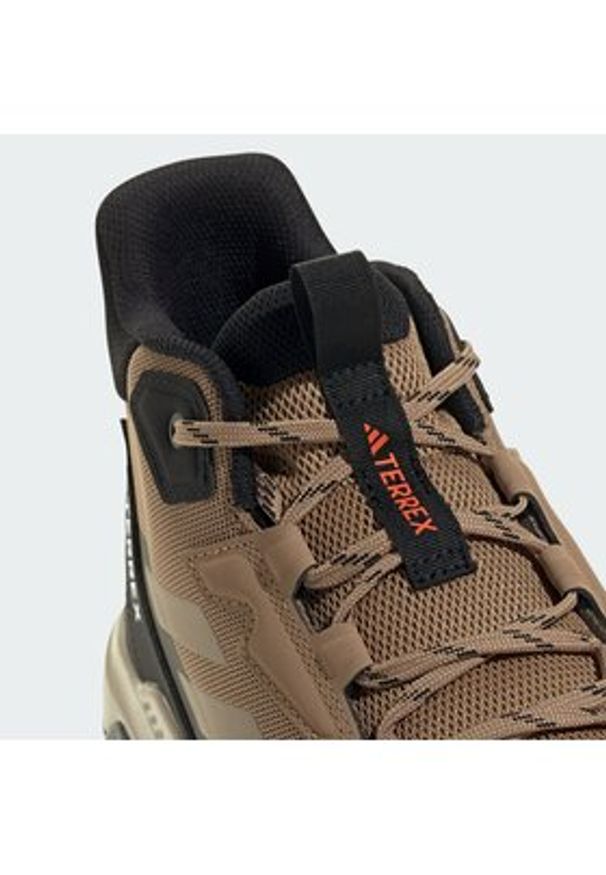 Adidas - adidas Trekkingi Terrex Anylander Mid JQ9959 Brązowy. Kolor: brązowy. Materiał: materiał. Model: Adidas Terrex. Sport: turystyka piesza