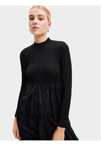 Desigual Sukienka codzienna 23WWVWAD Czarny Regular Fit. Okazja: na co dzień. Kolor: czarny. Materiał: syntetyk. Typ sukienki: proste. Styl: casual #2