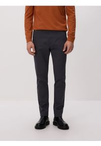 Reserved - Spodnie chino slim - ciemnoszary. Kolor: szary. Materiał: tkanina, bawełna #1