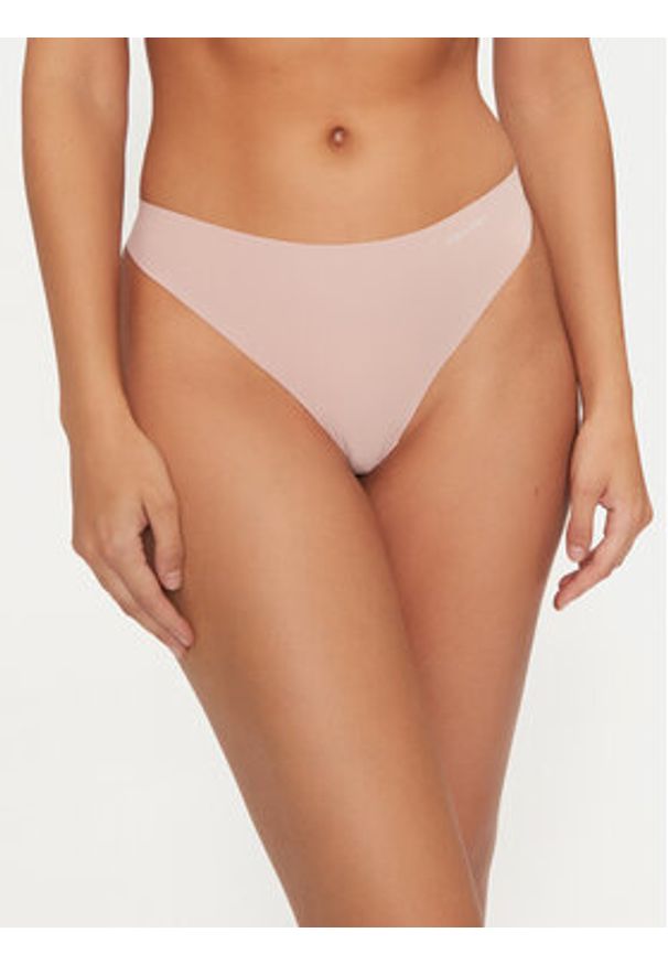 Calvin Klein Underwear Komplet 3 par stringów 000QD3558E Różowy. Kolor: różowy. Materiał: syntetyk