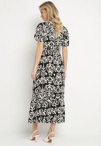 Born2be - Czarna Sukienka z Wiskozy w Abstrakcyjny Wzór Faledira. Okazja: na co dzień. Typ kołnierza: dekolt w serek. Kolor: czarny. Materiał: wiskoza. Długość rękawa: krótki rękaw. Typ sukienki: proste. Styl: klasyczny, casual #3