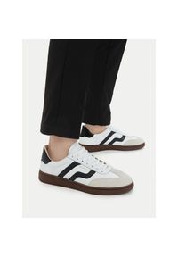GANT - Sneakersy Gant. Kolor: biały #1