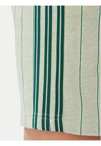 Adidas - adidas Szorty sportowe Pinstripes KT4328 Kremowy Regular Fit. Kolor: kremowy. Materiał: bawełna. Styl: sportowy #2