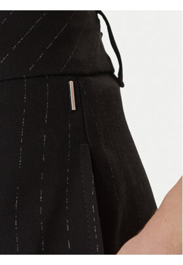 BOSS Spodnie materiałowe Tiana4 50554101 Czarny Relaxed Fit. Kolor: czarny. Materiał: wiskoza