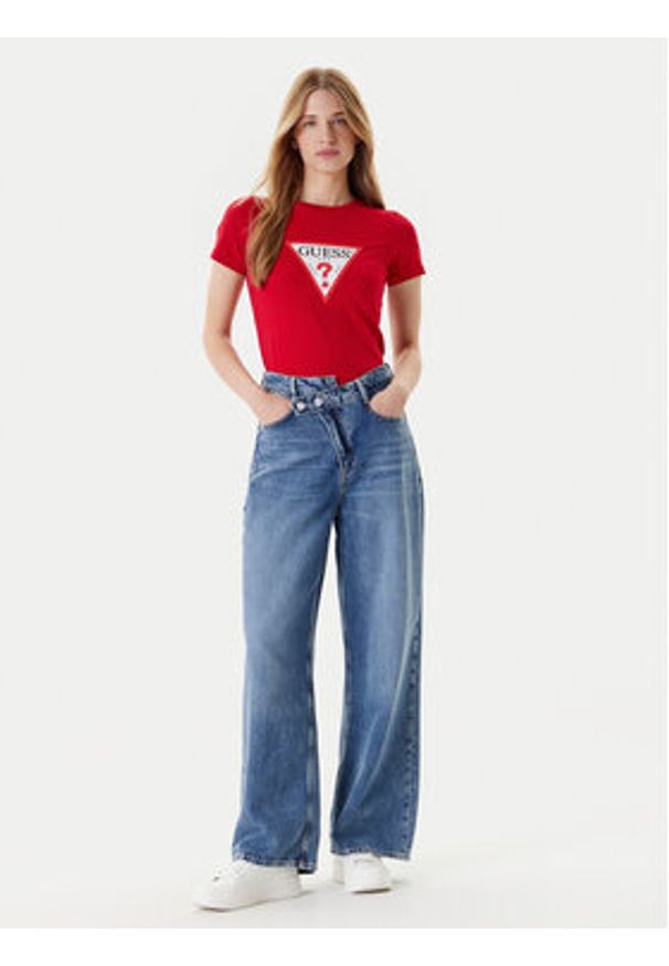 Guess Jeans T-Shirt W4YI04 J1314 Czerwony Slim Fit. Kolor: czerwony. Materiał: bawełna