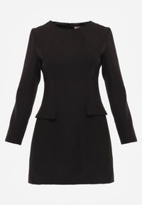 Renee - Czarna Trapezowa Sukienka VICES o Eleganckim Kroju Zdobionym Imitacją Kieszeni Agats. Kolor: czarny. Wzór: aplikacja. Typ sukienki: trapezowe. Styl: elegancki #8
