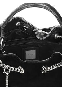 Kazar - Czarna torebka damska. Kolor: czarny. Wzór: gładki, aplikacja. Materiał: zamszowe, skórzane. Styl: elegancki #3