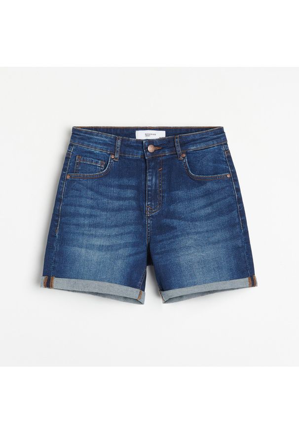 Reserved - Jeansowe szorty - Granatowy. Kolor: niebieski. Materiał: jeans