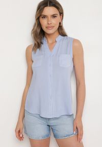 Born2be - Niebieska Wiskozowa Koszula Ozdobiona Kieszeniami Lumevare. Okazja: na co dzień. Kolor: niebieski. Materiał: wiskoza. Wzór: aplikacja. Styl: elegancki, casual #5
