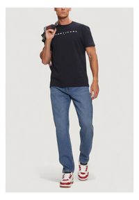 Tommy Jeans T-Shirt Linear Logo DM0DM20744 Granatowy Regular Fit. Kolor: niebieski. Materiał: bawełna #3
