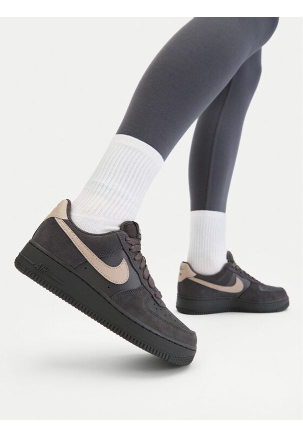 Nike Sneakersy Air Force 1 Lo II7650 200 Szary. Kolor: szary. Materiał: skóra, zamsz. Model: Nike Air Force