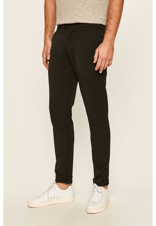 Tailored & Originals - Spodnie. Kolor: czarny. Materiał: tkanina, dzianina. Wzór: gładki