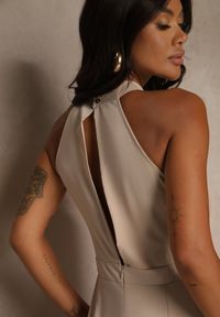 Renee - Beżowy Kombinezon Wide Leg z Ozdobnym Wiązaniem przy Szyi Silelia. Okazja: na co dzień. Kolor: beżowy. Długość rękawa: bez rękawów. Styl: klasyczny, elegancki, casual