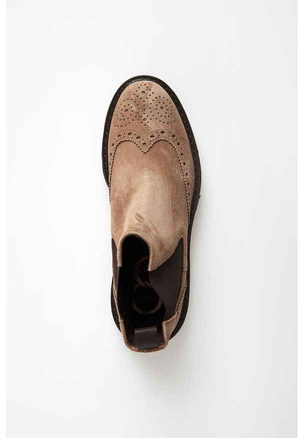 Półbuty męskie zamszowe CESARE CASADEI. Materiał: zamsz