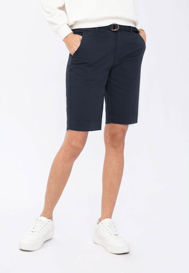 Volcano - Materiałowe szorty z paskiem P-MIYA. Kolekcja: plus size. Kolor: niebieski. Materiał: materiał. Długość: krótkie. Wzór: gładki. Styl: klasyczny