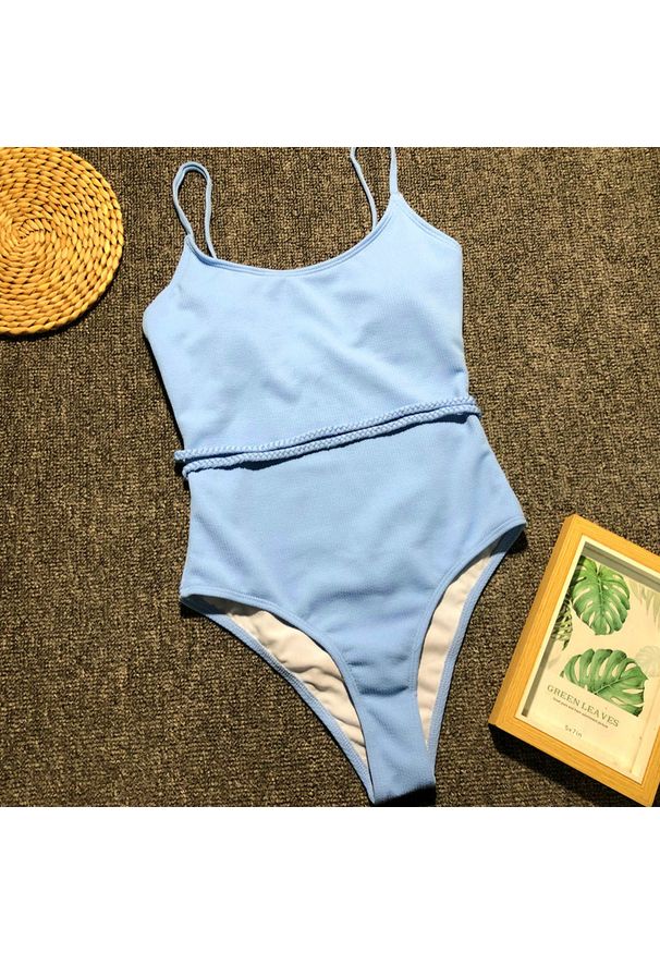 Intica - Jednoczęściowy strój kąpielowy taliowany na plażę Willa. Kolor: niebieski. Materiał: materiał