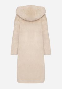 Born2be - Beżowy Płaszcz Pluszowy z Kapturem Zereta. Okazja: na co dzień, na imprezę. Typ kołnierza: kaptur. Kolor: beżowy. Materiał: jeans. Długość rękawa: długi rękaw. Długość: długie. Sezon: jesień, wiosna. Styl: casual, elegancki #5