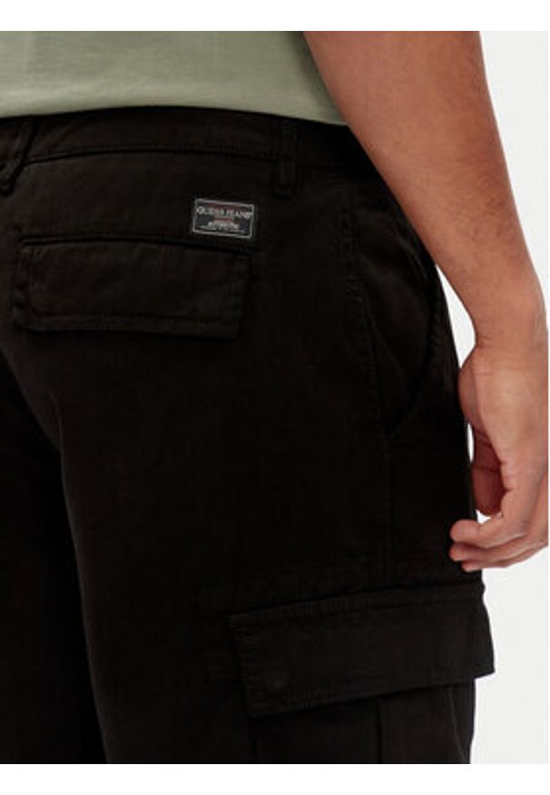 Guess Jeans Szorty materiałowe M5GD45 WGCV1 Czarny Regular Fit. Kolor: czarny. Materiał: bawełna