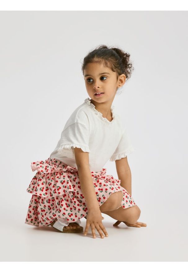 Reserved - Wzorzyste spódnico-szorty - wielobarwny. Materiał: dzianina