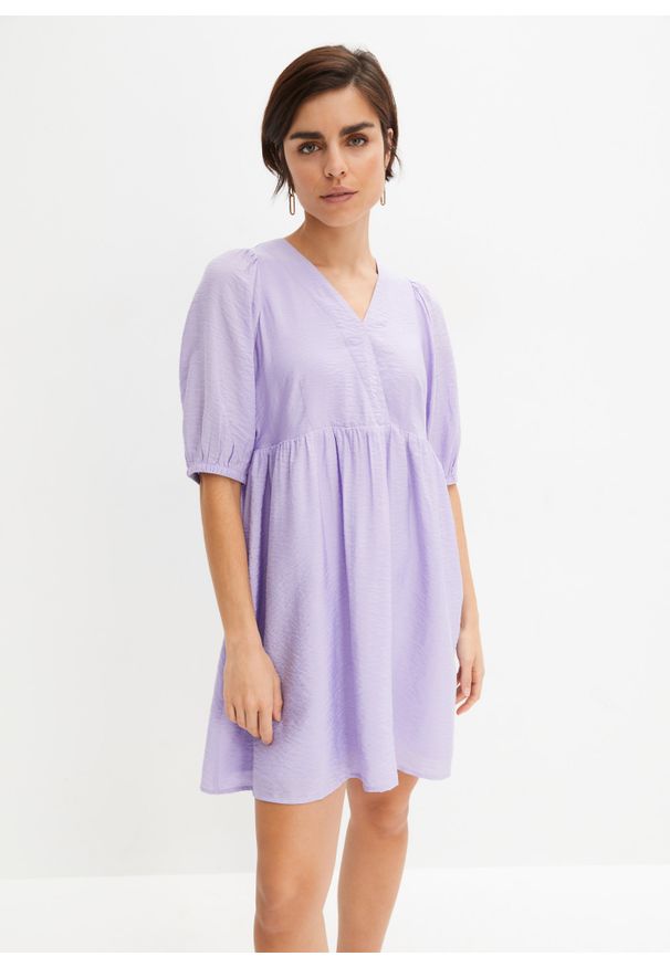 bonprix - Sukienka z tkaniny, poszerzana dołem, z rękawami bufkami. Kolor: fioletowy. Materiał: tkanina. Długość rękawa: krótki rękaw