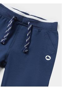 Mayoral Spodnie dresowe 1539 Granatowy Regular Fit. Kolor: niebieski. Materiał: bawełna