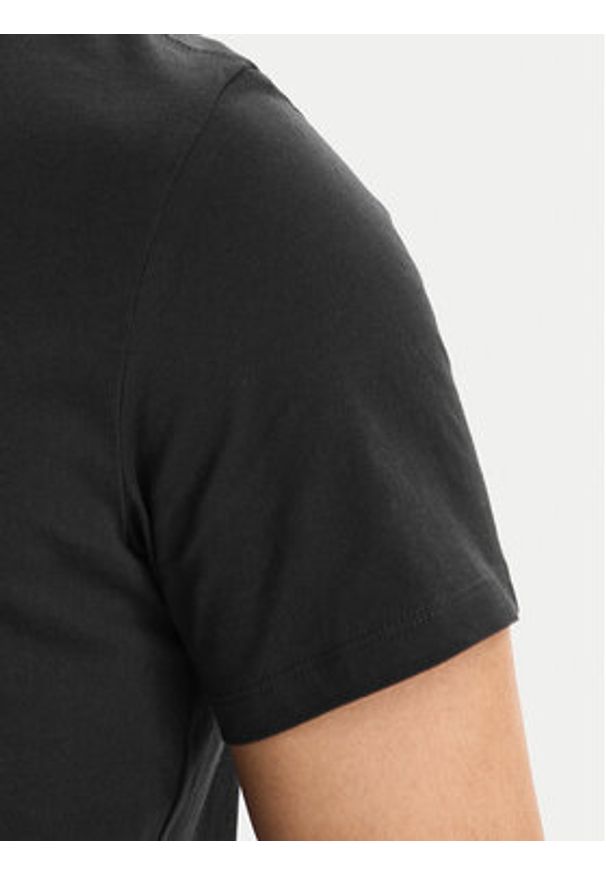 Calvin Klein T-Shirt SS 30s EU LV04LG809G Czarny Slim Fit. Kolor: czarny. Materiał: bawełna