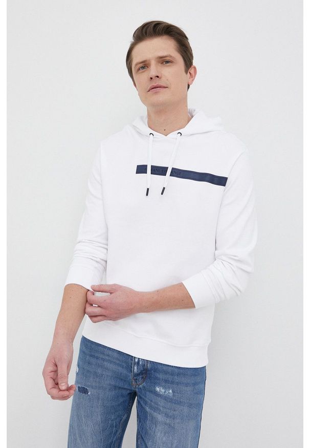 Armani Exchange bluza męska kolor biały z kapturem z aplikacją. Okazja: na co dzień. Typ kołnierza: kaptur. Kolor: biały. Materiał: materiał, bawełna. Wzór: aplikacja. Styl: casual