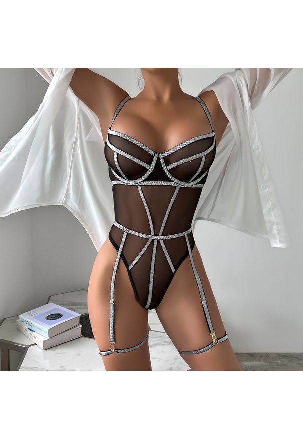 Intica - Body z siateczką i błyszczącą nitką na wieczorne wyjścia Semire. Kolor: czarny. Materiał: materiał