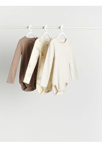 Reserved - Bawełniane body 3 pack - kremowy. Kolor: kremowy. Materiał: bawełna #1