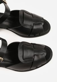 Born2be - Czarne Sandały na Obcasie Ozdobione Geometryczną Cholewką Salomia. Okazja: na co dzień, na imprezę. Zapięcie: pasek. Kolor: czarny. Wzór: geometria, aplikacja. Sezon: lato. Obcas: na obcasie. Styl: casual. Wysokość obcasa: średni #5