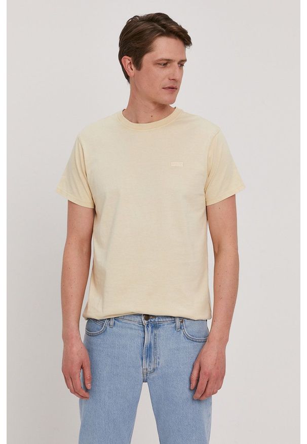 Guess - T-shirt. Okazja: na co dzień. Kolor: żółty. Materiał: bawełna, dzianina. Wzór: gładki. Styl: casual