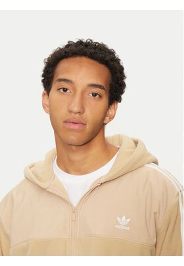 Adidas - adidas Bluza adicolor 3-Stripes Teddy IZ2487 Beżowy Regular Fit. Kolor: beżowy. Materiał: syntetyk