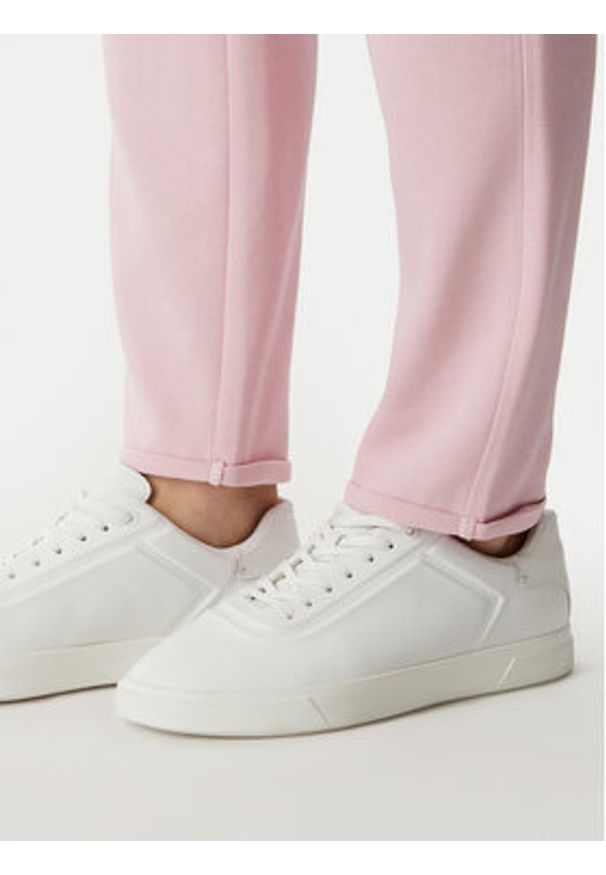 JOOP! Spodnie dresowe Jw232Je244 30036522 Różowy jasny Slim Fit. Kolor: różowy. Materiał: bawełna