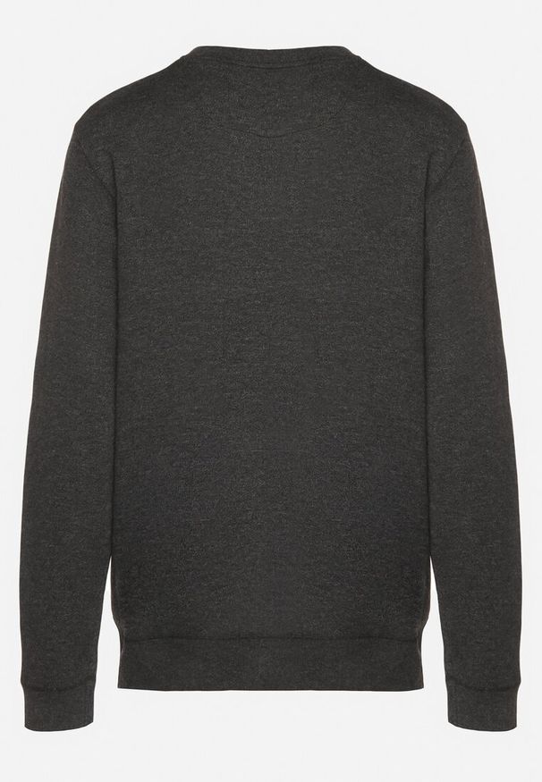 Born2be - Ciemnoszary Sweter z Wełną Zdobiony Guzikami przy Dekolcie Acandria. Okazja: na co dzień. Kolekcja: plus size. Kolor: szary. Materiał: wełna. Wzór: aplikacja. Styl: klasyczny, casual, elegancki