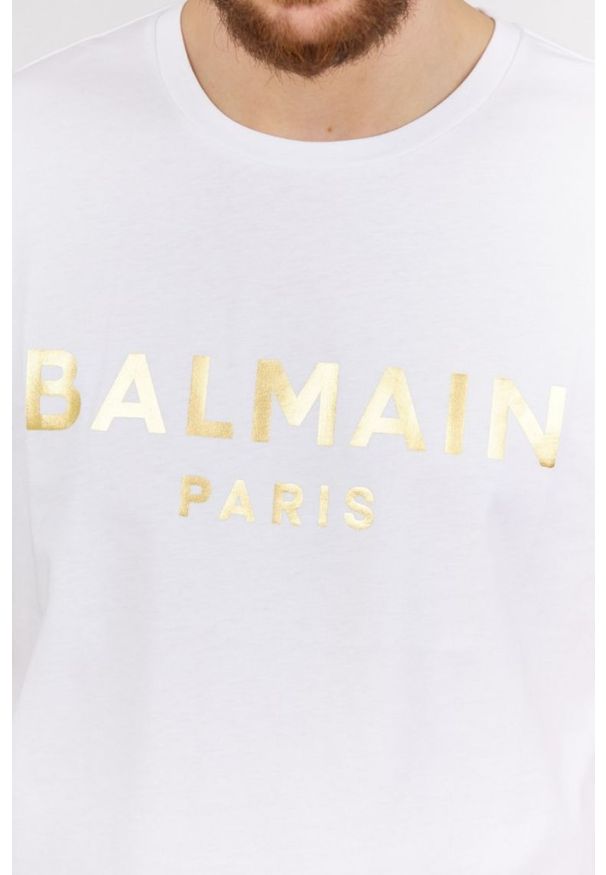 Balmain - BALMAIN Biały t-shirt męski ze złotym logo. Kolor: biały