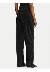 Guess Spodnie dresowe V3BB26 K0232 Czarny Regular Fit. Kolor: czarny. Materiał: syntetyk #2