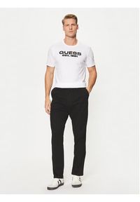 Guess Spodnie materiałowe M4BB27 WGHA1 Czarny Slim Fit. Kolor: czarny. Materiał: bawełna #3