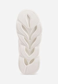 Renee - Białe Buty Sportowe Sneakersy na Platformie Ozdobionej Tłoczeniem Teliriella. Okazja: na co dzień. Zapięcie: sznurówki. Kolor: biały. Materiał: jeans. Wzór: aplikacja. Obcas: na platformie #5