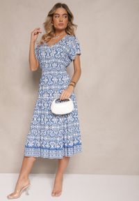 Renee - Niebieska Rozkloszowana Sukienka z Bawełny w Print Paisley Lanarisa. Okazja: na co dzień. Typ kołnierza: dekolt w kształcie V. Kolor: niebieski. Materiał: bawełna. Długość rękawa: krótki rękaw. Wzór: paisley, nadruk. Sezon: lato. Styl: casual, elegancki #4