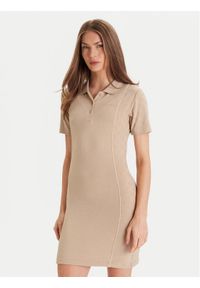 Guess Sukienka dzianinowa V5YK00 KCX12 Beżowy Regular Fit. Kolor: beżowy. Materiał: wiskoza #1