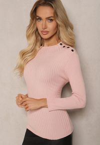 Renee - Jasnoróżowy Sweter z Wiskozą z Prążkowanego Materiału Ozdobiony Napami Beroma. Okazja: na co dzień. Kolor: różowy. Materiał: wiskoza, materiał, prążkowany. Wzór: aplikacja. Styl: casual, elegancki #3