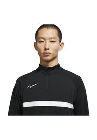 Koszulka męska piłkarska Nike Academy CW6110. Typ kołnierza: kołnierzyk stójkowy. Materiał: materiał, poliester, tkanina. Długość rękawa: długi rękaw. Technologia: Dri-Fit (Nike). Długość: długie. Sport: piłka nożna #4