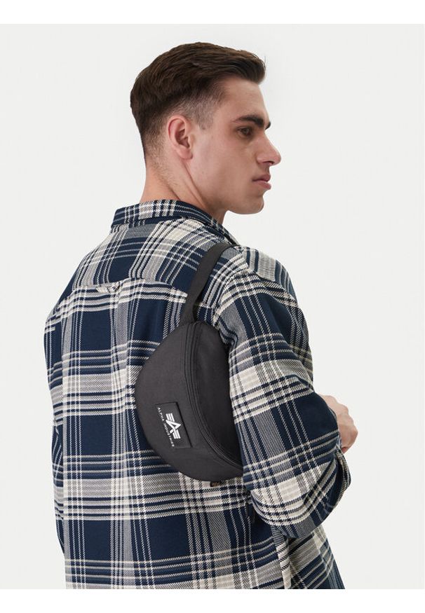Alpha Industries Nerka Rubber Print Waistbag 198912 Czarny. Kolor: czarny. Materiał: materiał. Wzór: nadruk