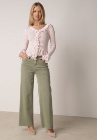 Born2be - Różowa Prążkowana Bluzka z Wiskozą Ozdobiona Falbanami Pronasia. Okazja: na co dzień. Kolor: różowy. Materiał: prążkowany, wiskoza. Wzór: aplikacja. Styl: casual, elegancki, klasyczny #8