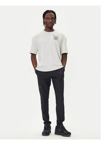 Under Armour T-Shirt Hoops Courtside 6003686 Biały Oversize. Kolor: biały. Materiał: bawełna #5