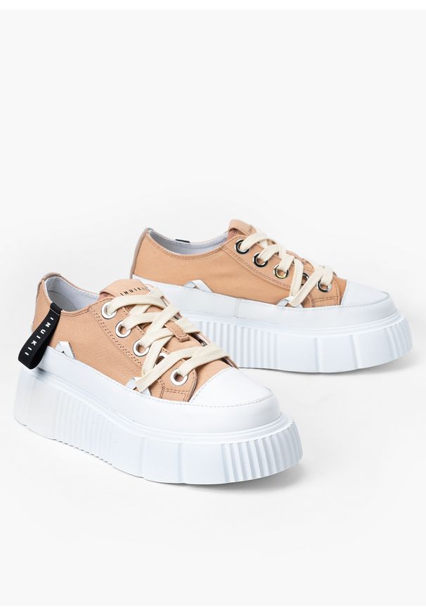 Inuikii - Sneakersy damskie INUIKII MATILDA CANVAS LOW 23. Okazja: do pracy, na spacer, na co dzień. Kolor: biały. Sport: turystyka piesza