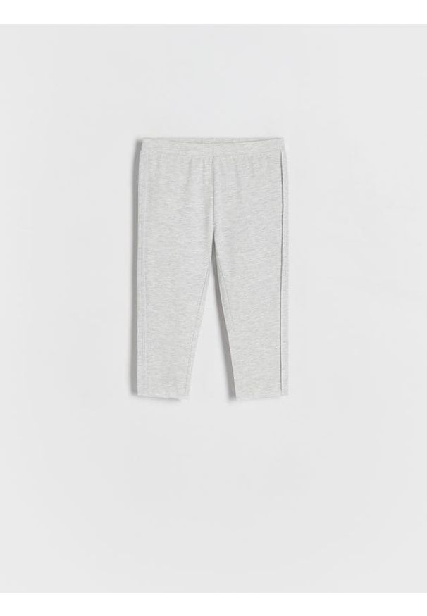 Reserved - Bawełniane legginsy - jasnoszary. Kolor: szary. Materiał: bawełna. Długość: krótkie