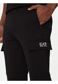 EA7 Emporio Armani Spodnie dresowe 8NPP67 PJVRZ 1200 Czarny Regular Fit. Kolor: czarny. Materiał: bawełna #4
